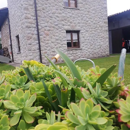 Holiday home Cosy House In Isongo